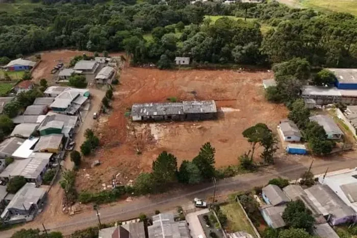 Terreno ao lado da PR 170