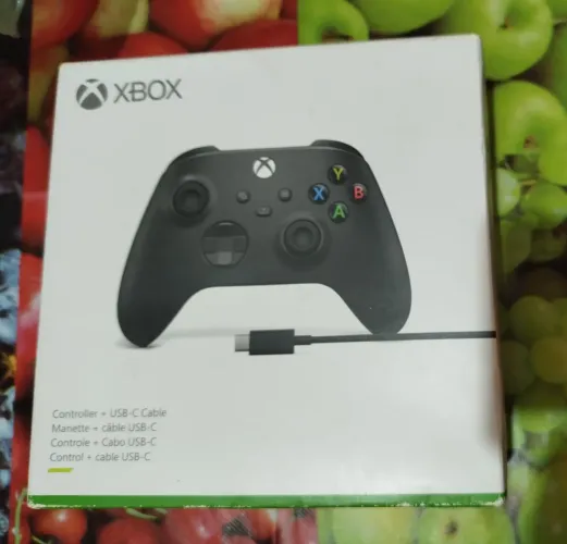 Controle xbox one ou  series s semi novo 