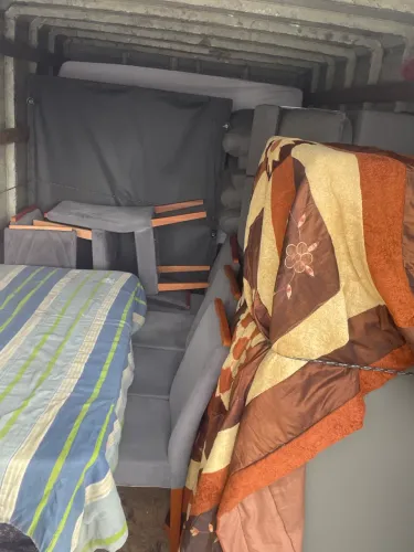 Frete com caminhão e carro pequeno