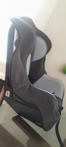 Cadeirinha para Carro - R$ 190,00