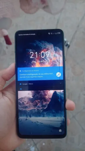 Infinix X6812B 128gb leve risco na tela 