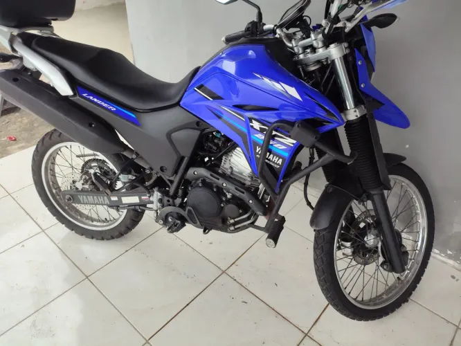 Moto pouco rodada