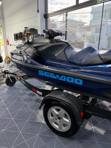 Jet ski 17 horas