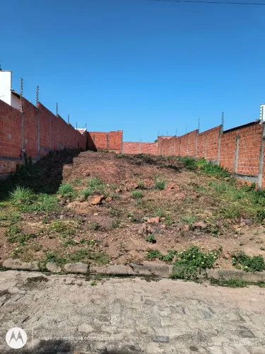 Lote 12X34 localizado na zona leste
