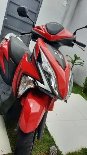 Honda ellite