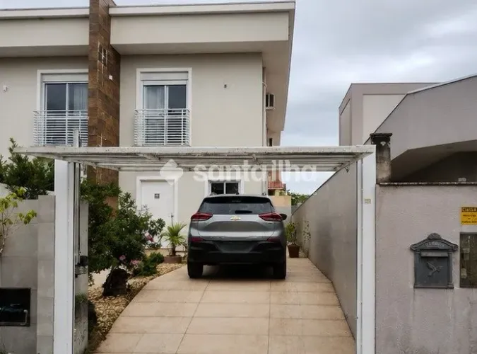 Casa com 2 suítes à venda, 162m² - Carianos - Florianópolis/SC