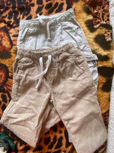 calça infantil 50,00 as duas