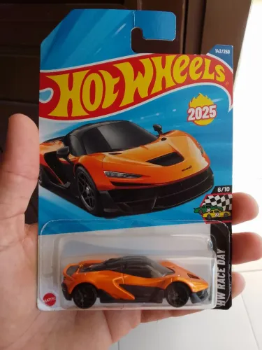 McLAREN W1 Hotwheels Laranja