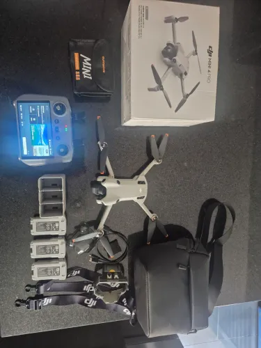 DJI Mini 4 pro FLY combo plus