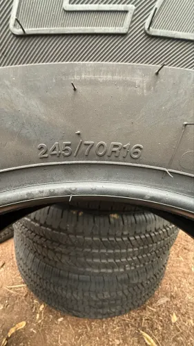 Pneu 245/70R16