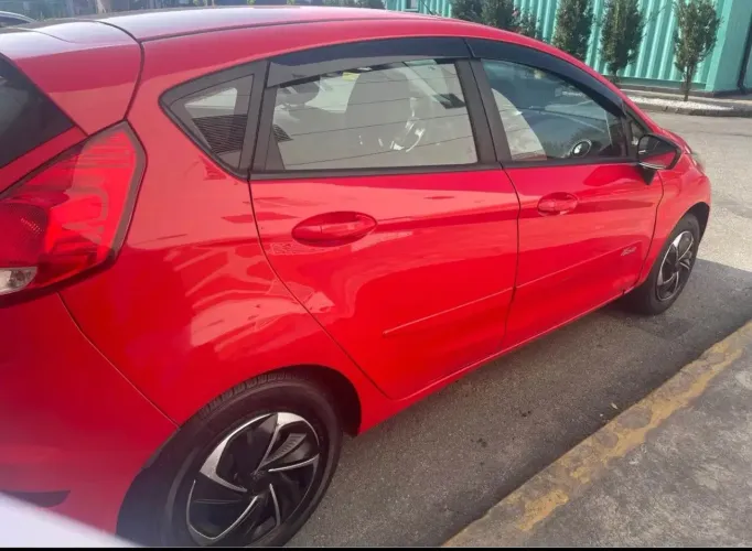 Ford Fiesta 1.5 16V Flex Mec. 5P 2014