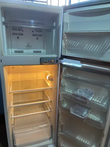 Geladeira Brastemp 350 LT