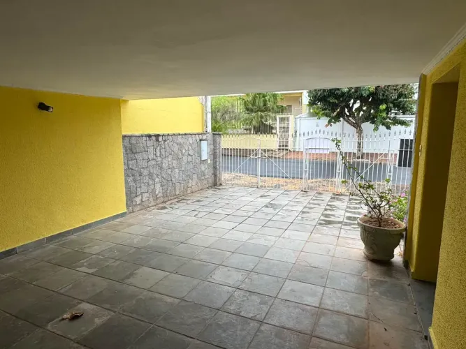 Térrea para venda com 196 metros quadrados com 3 quartos em Jardim Áurea - Mogi Mirim - SP