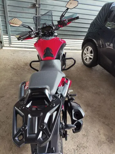 Dominar 400 Bajaj 