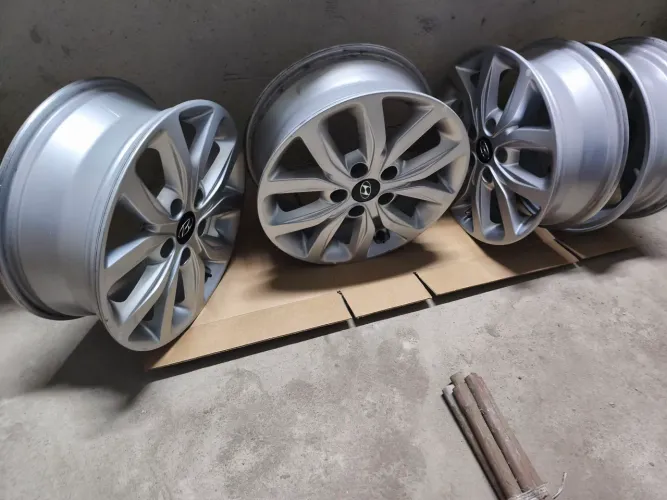 rodas do Creta action 