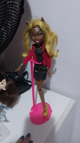 Boneca Monster High Clawdia Wolf (Irmã da Clawdeen) Original - Sucata/Para Restaurar
