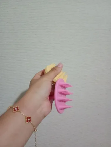 Escova massageadora de silicone - faço a entrega dependendo do bairro.
