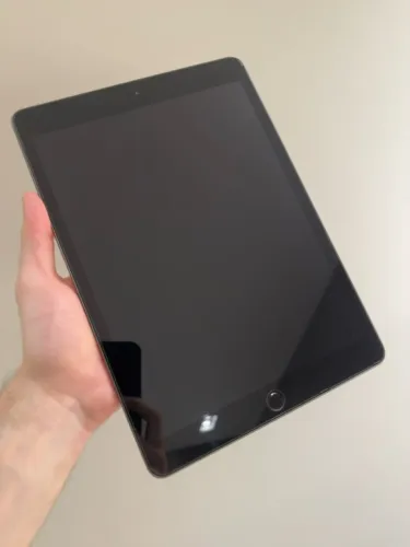 iPad de 8ª geração - 32 GB - Modelo A2270