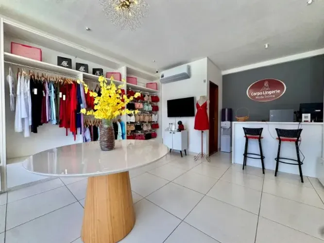 VENDE-SE LOJA NO FAROL! EXCELENTE LOCALIZAÇÃO.