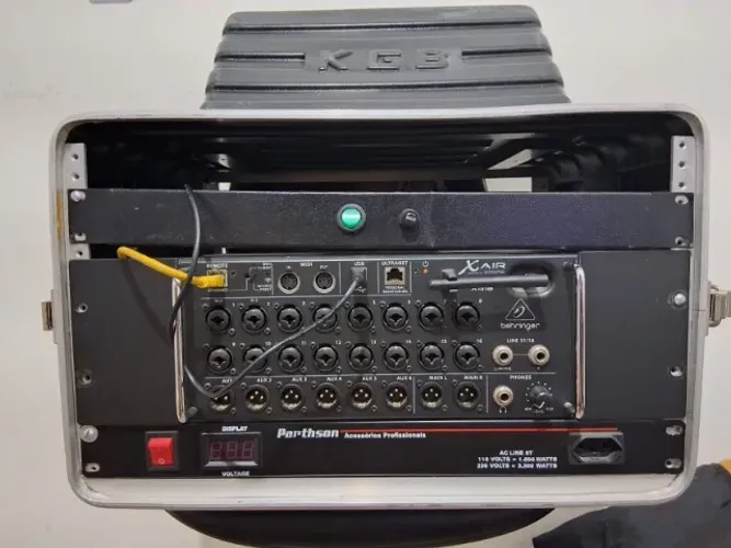 INTERFACE RX18 - BEHRINGER