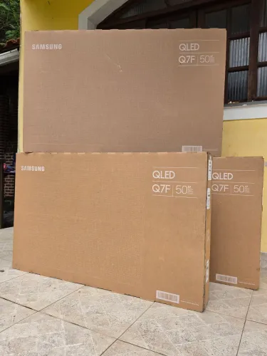 Smart TV 50 Samsung QLED 4K modelo Q7F LACRADA