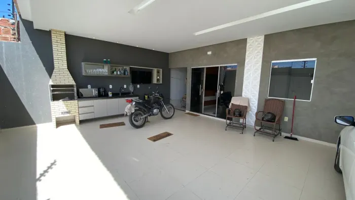 Casa no Loteamento Vale Dourado
