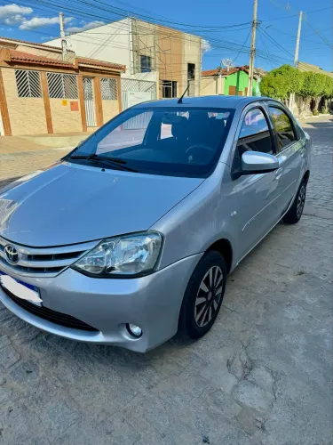 Toyota Etios XS Sedan 1.5 Flex 16V 4P Mec. 2014