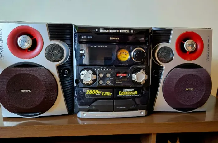 Som philips Super Bass entrada auxiliar