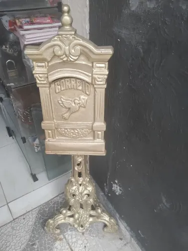 VENDE-SE CARTEIRO DE CHÃO 