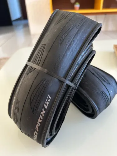 Pneu 700X32 tubelles