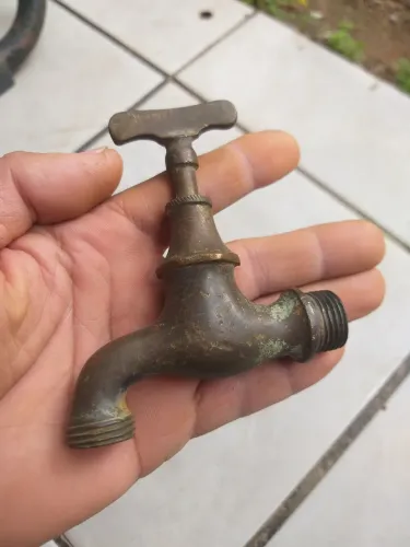 Torneira antiga