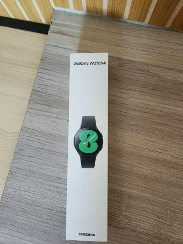 Samsung Galaxy Watch 4, 40mm, Preto SM-R860 Completo + Acessórios