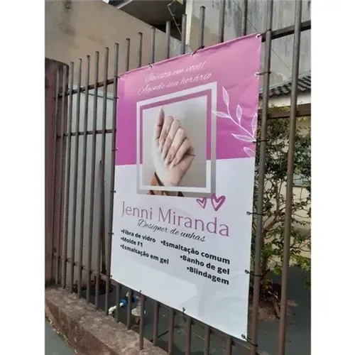 Banners, faixas, adesivos, cartões de visita, placas, lonas e muito mais