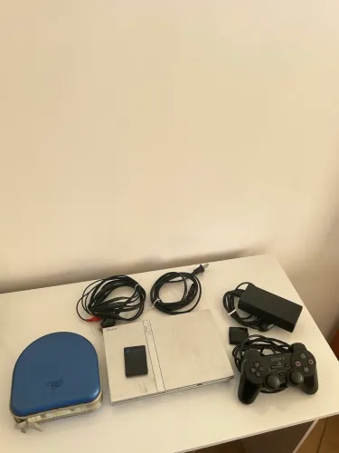 PS2 (PlayStation 2) Slim PRATA + 1 controle original + jogos