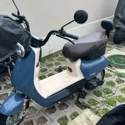 Vendo moto elétrica Yiwu 500 watts super nova estado de zero. Bem baratinho 