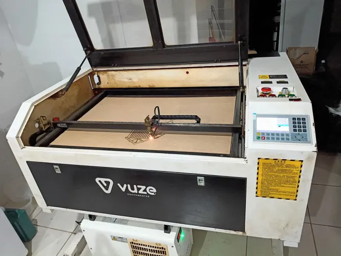 Máquina laser CO2 90x60
