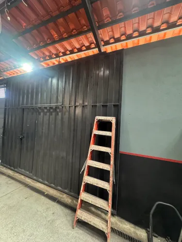 Vendo Portão de Garagem