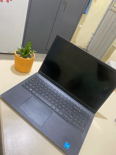 Notebook Dell Inspiron 15, Intel Core i3 11ª Geração, SSD NVMe, Tela Full HD 120Hz