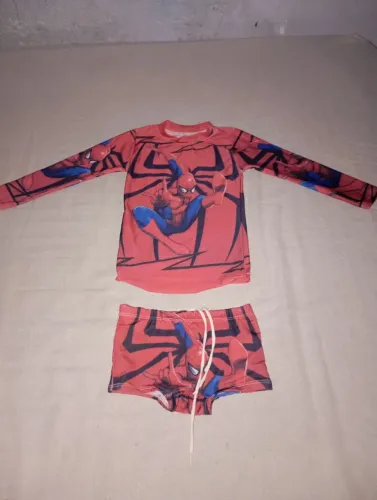Roupa UV bebê menino