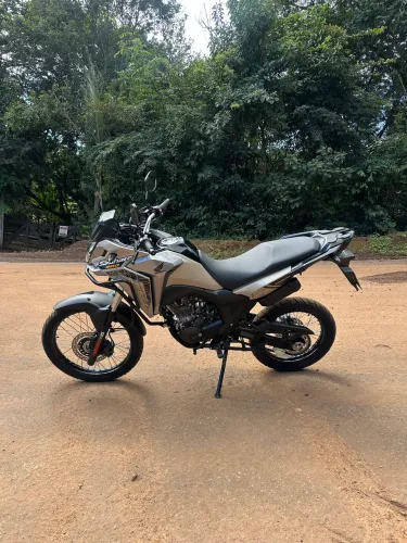 Sahara 300 adventure 