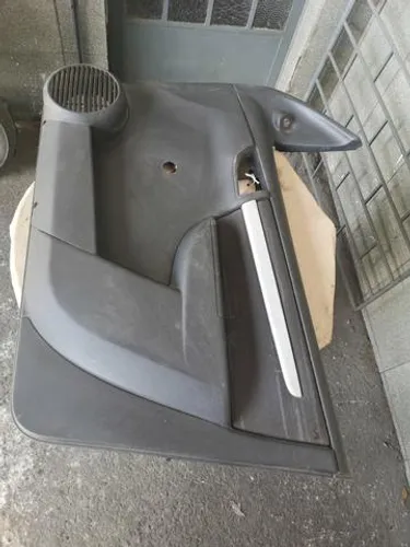 Forro de Porta Prisma 2009 (Dianteira Direita)