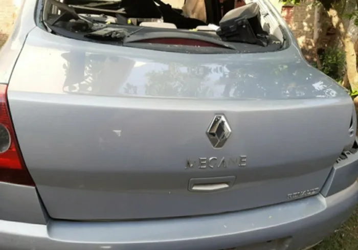 Tampa traseira Renault megane sedan 2007 a 2011
