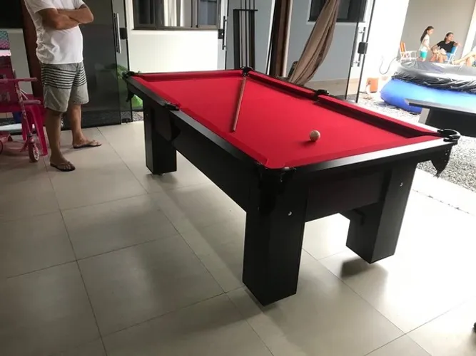 Mesa de Bilhar 2,30 x 1,30 Preta Tecido Vermelho