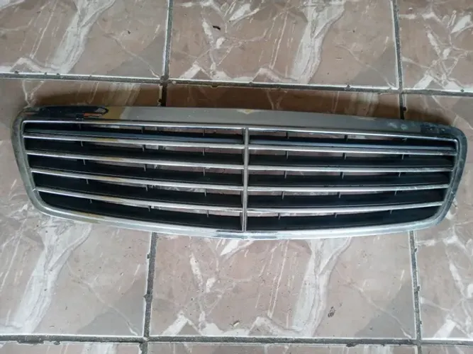 Grade Mercedes Benz S500 2001 2002