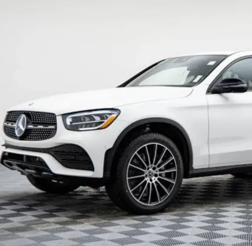 Sucata Mercedes glc300 AMG 2023 p retirada de peças