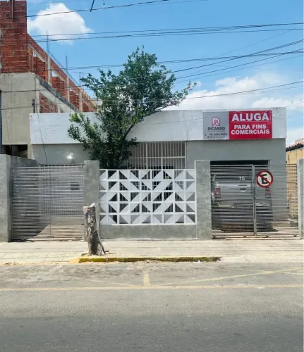 ALUGUEL PARA FINS COMERCIAIS, IMÓVEL NA RUA DO HOSPITAL NEUROCARDIO EM PETROLINA/PE