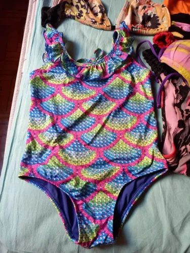 Roupas de praia.