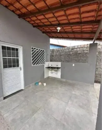 VENDE -SE CASA EM BENEVIDES CENTRO 
