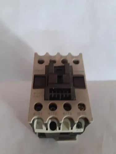 Contator Schneider 1201