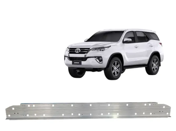 Estribo Hilux SW4 2016 2017 2018 2019 2020 Direito